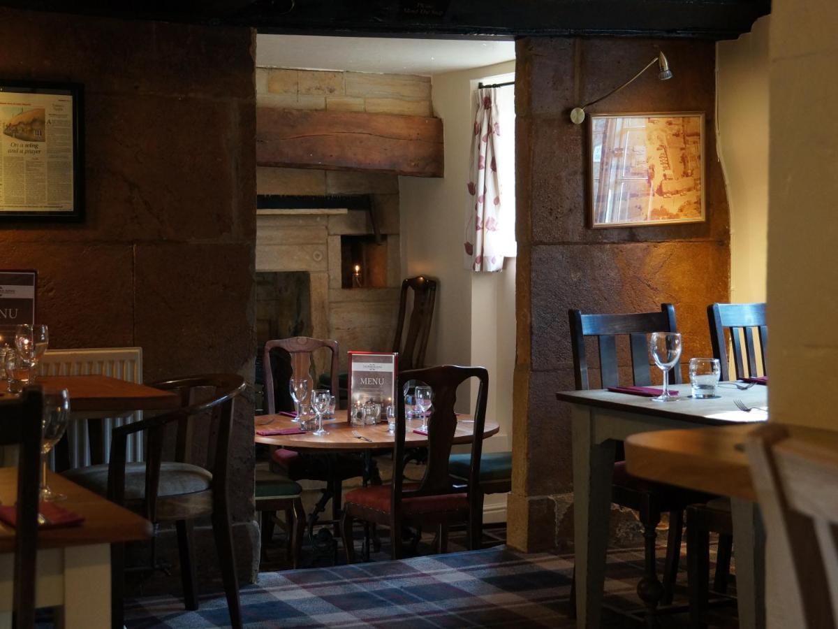 Masons Arms Hotell Montacute Exteriör bild